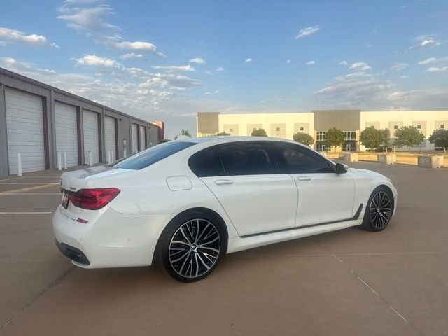 Used 2019 White BMW 750i image 5