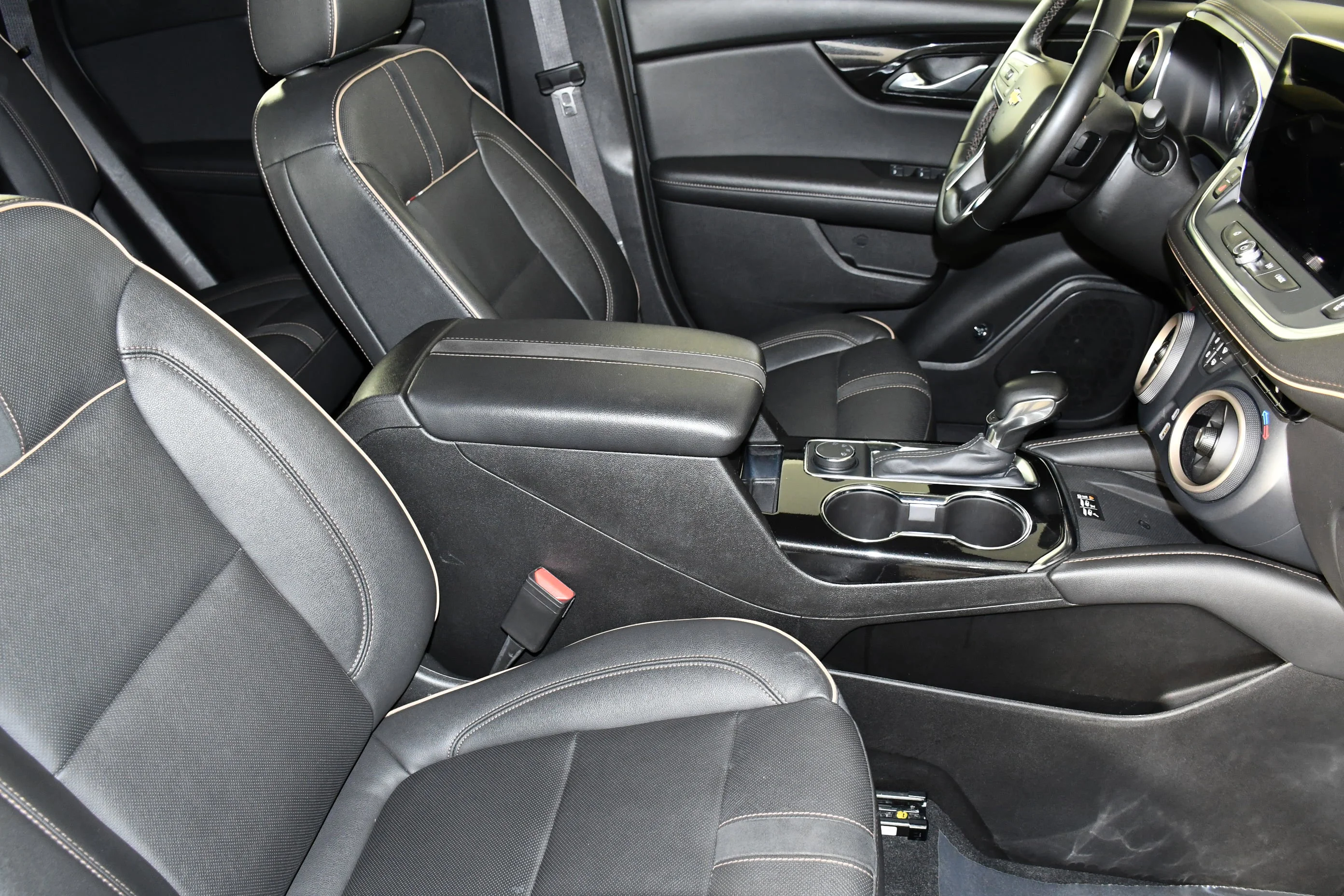 Used 2024 Black Chevrolet Premier image 42