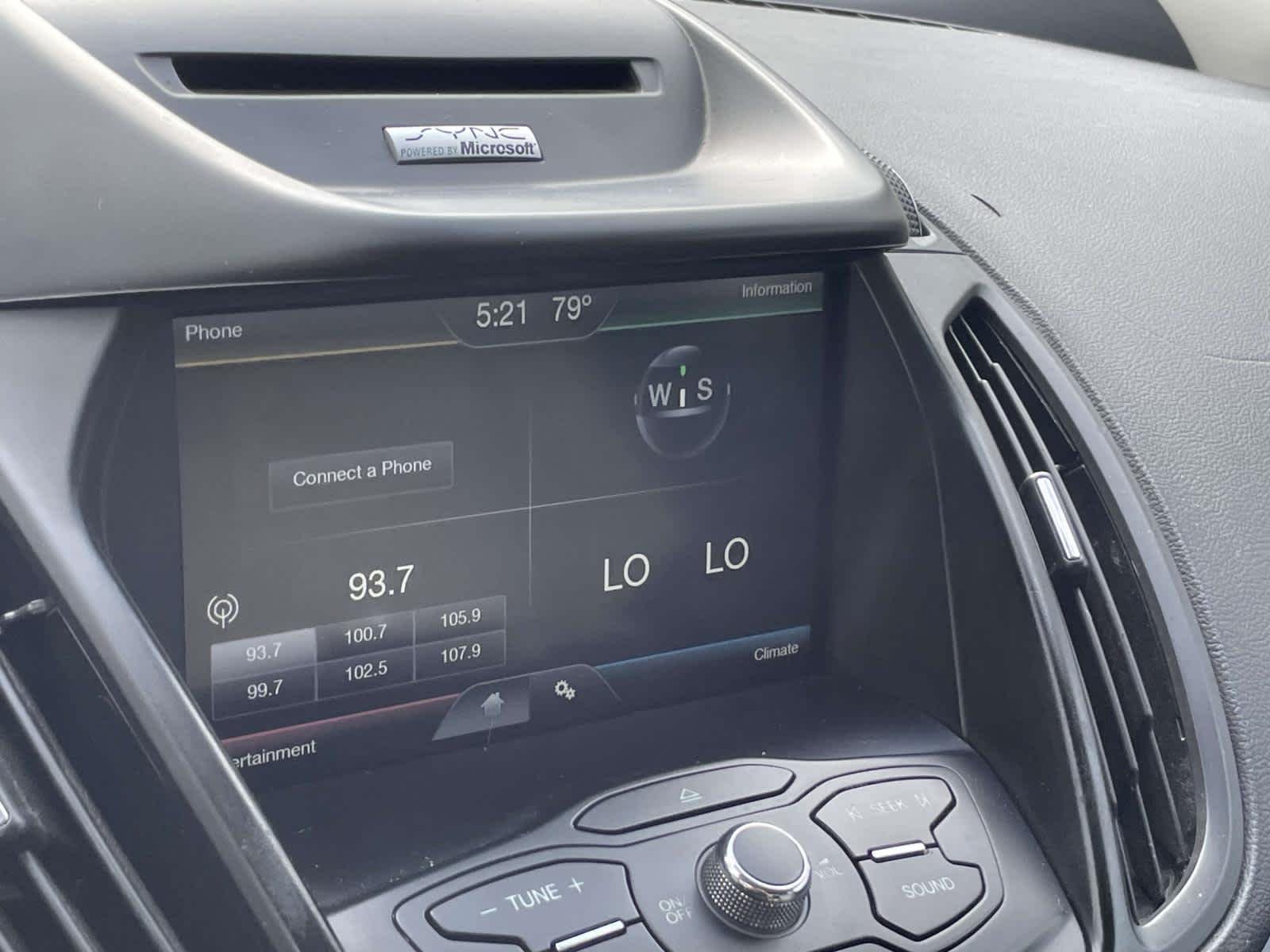 Used 2014 Sunset Metallic Ford SE image 23