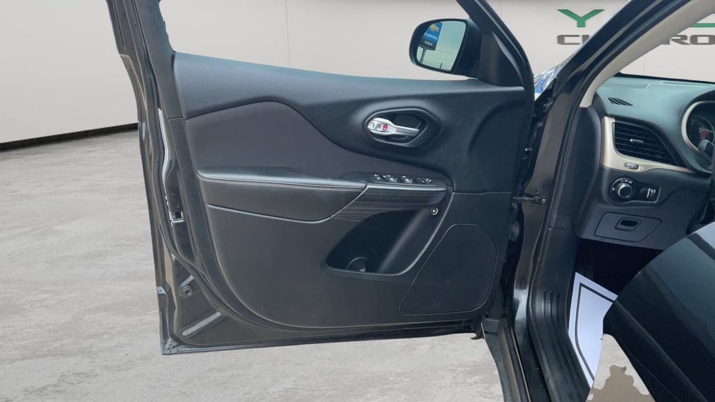 Used 2016 None Jeep Sport image 45