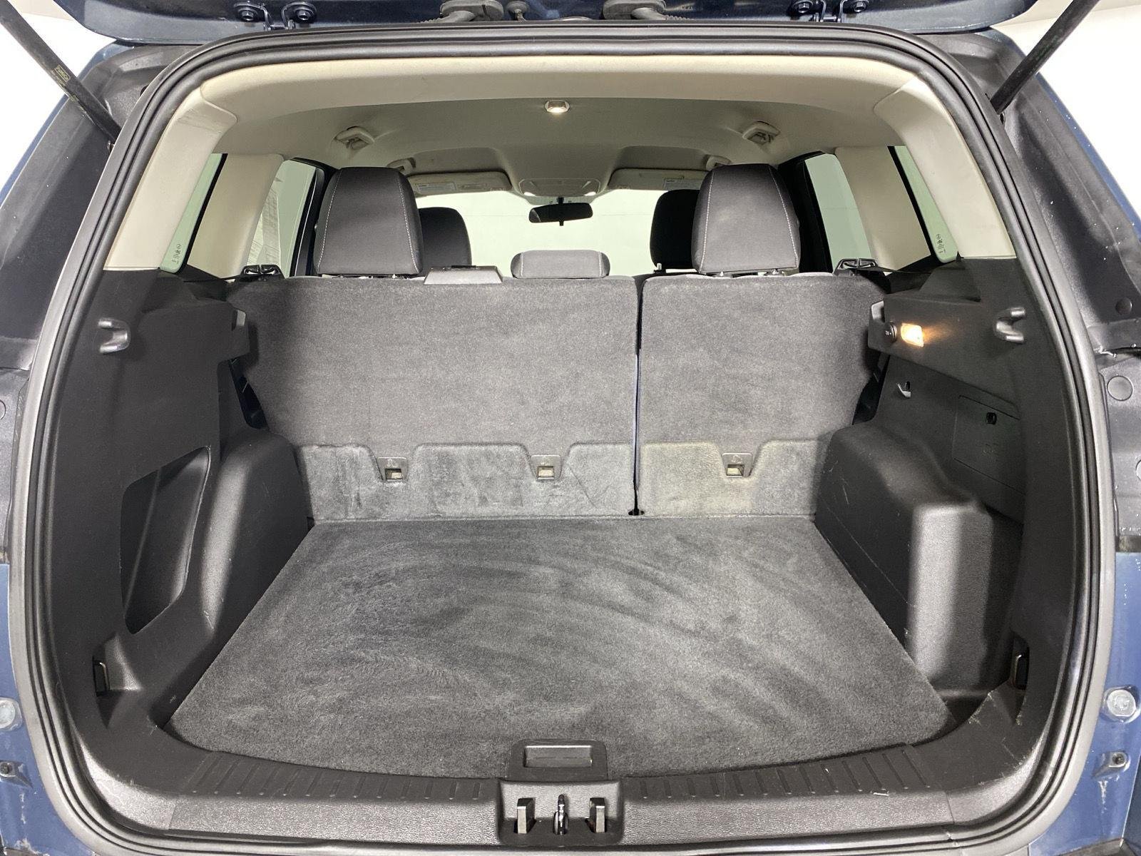 Used 2019 Baltic Sea Green Ford SE image 25