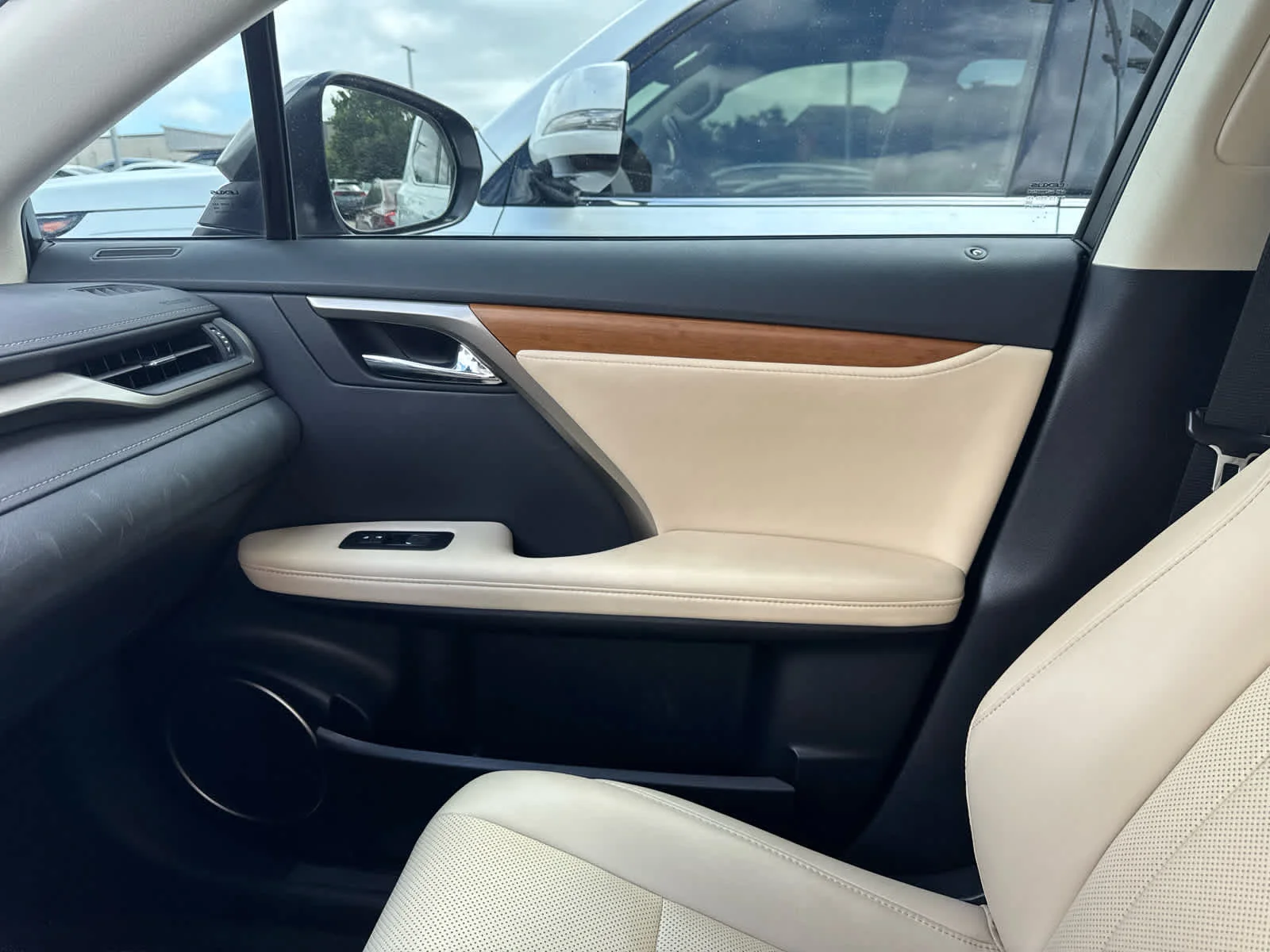 Certified Used 2022 ATOMIC SILVER Lexus  image 14