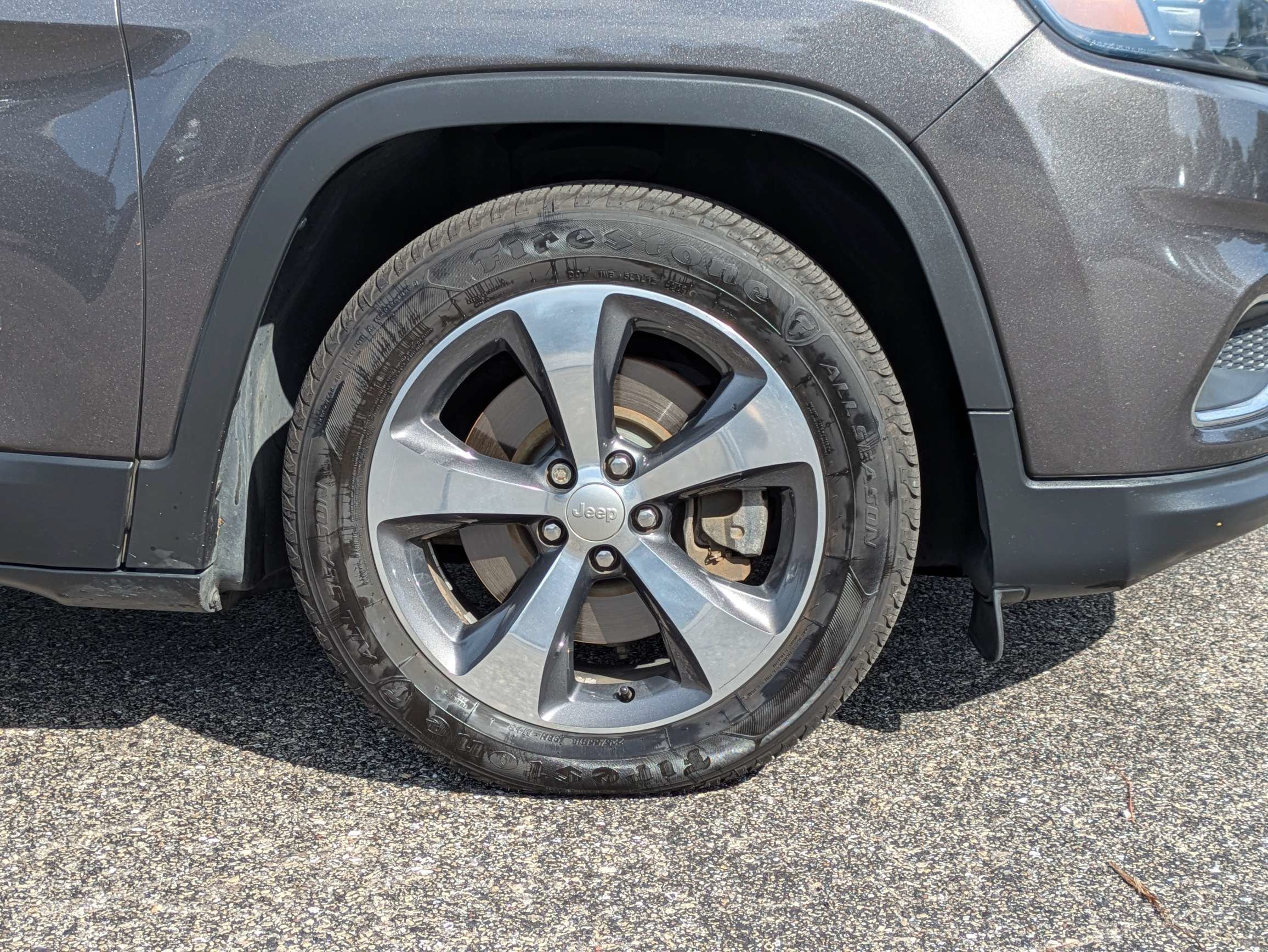 Used 2019 Granite Crystal Metallic Clearcoat Jeep Limited image 12