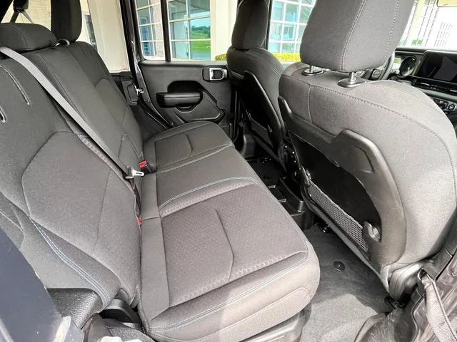 Used 2024 Crystal Metallic Jeep Rubicon 4xe image 28
