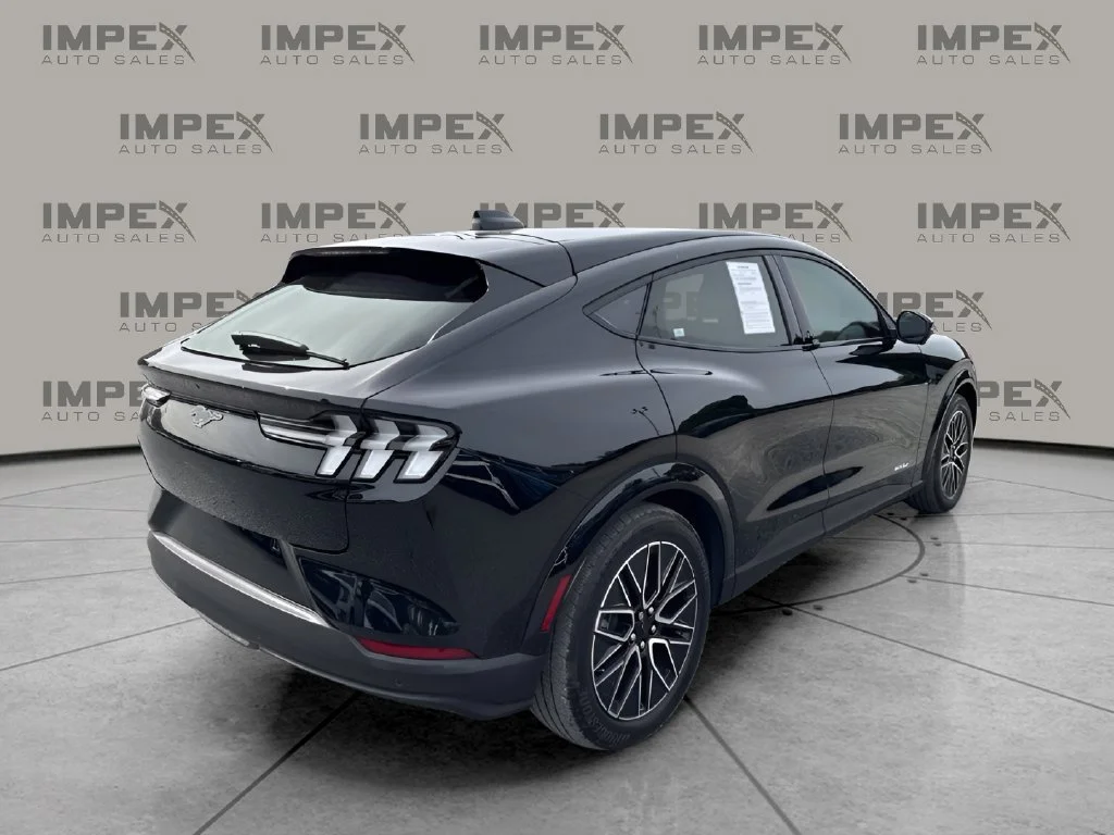 Used 2025 Black Ford Premium image 5