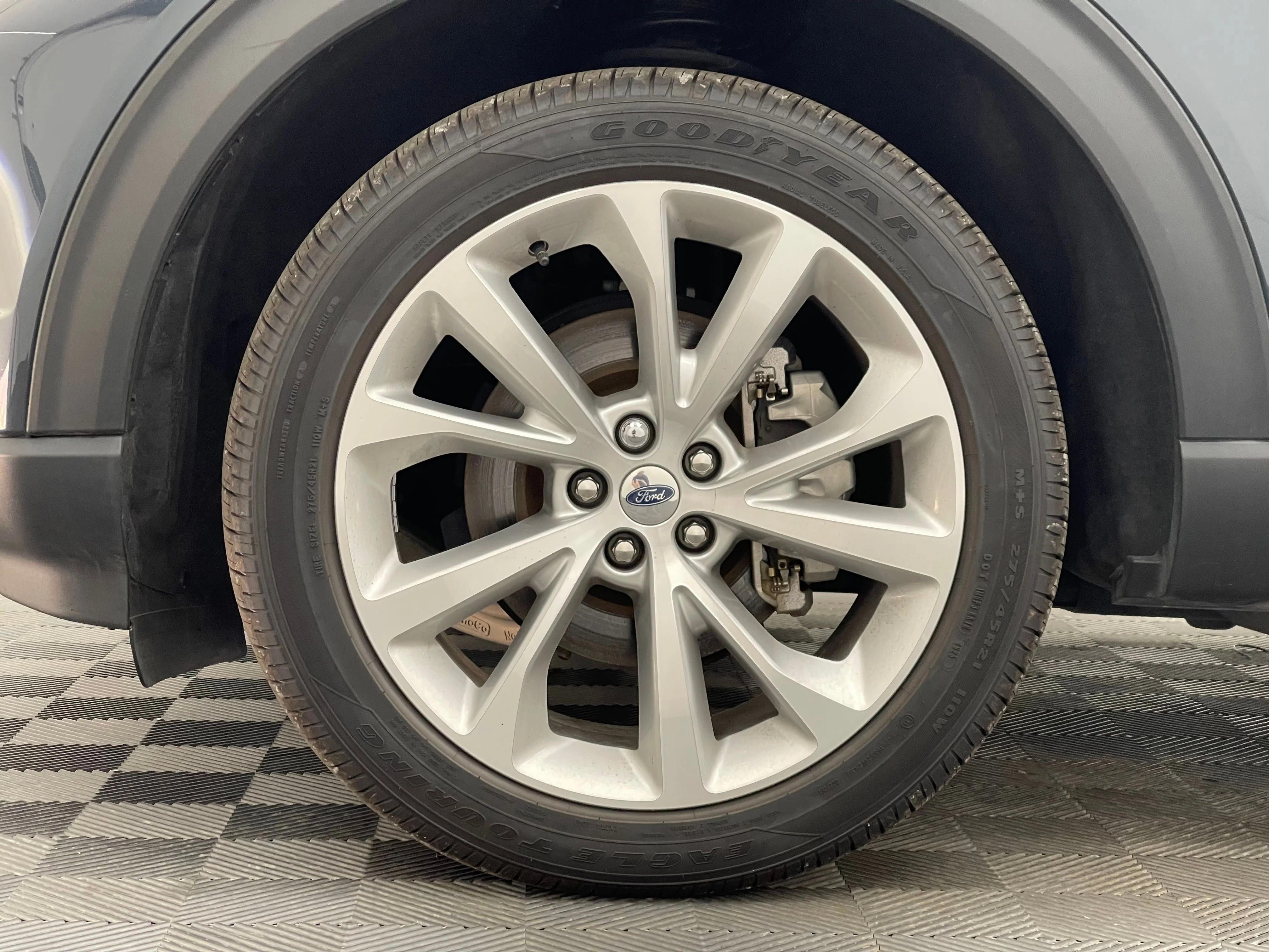 Used 2024 Blue Metallic Ford Platinum image 17