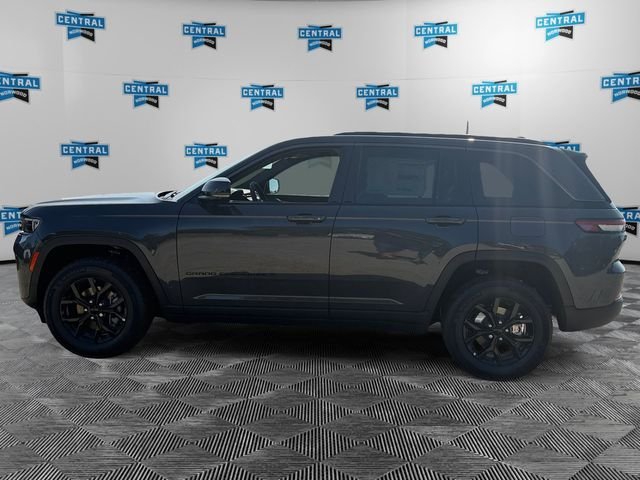 New 2026 Baltic Gray Metallic Clear-Coat Exterior Paint Jeep Altitude image 2