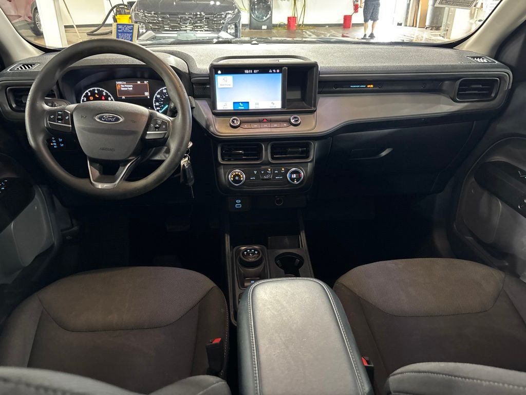 Used 2022  Ford XL image 10