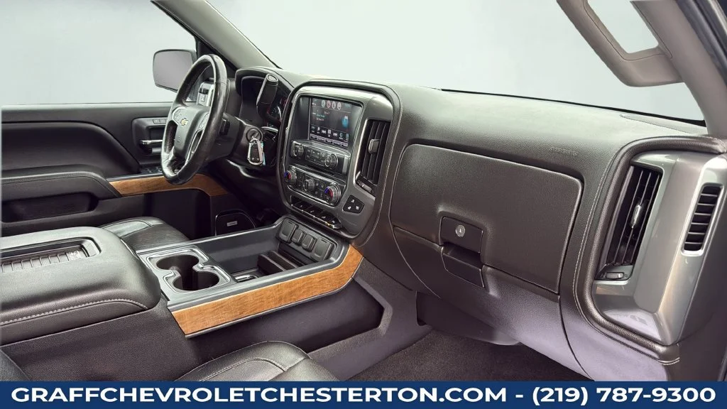Used 2018 BLACK Chevrolet LTZ image 33
