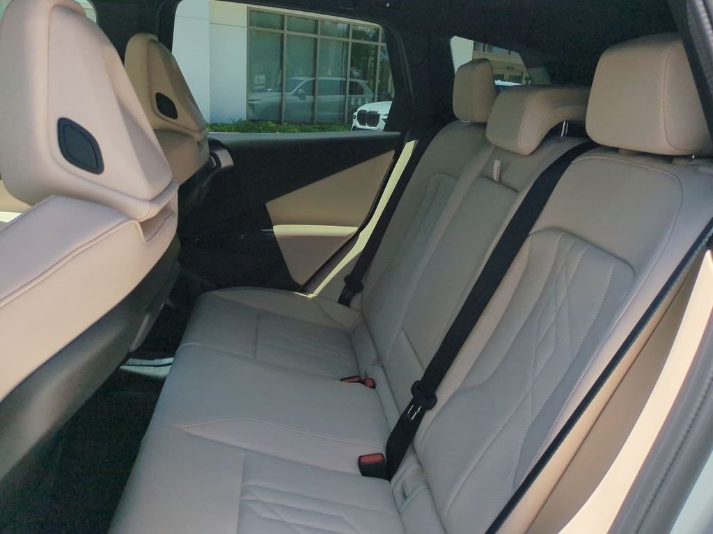 New 2026 White Metallic BMW 30 xDrive image 14