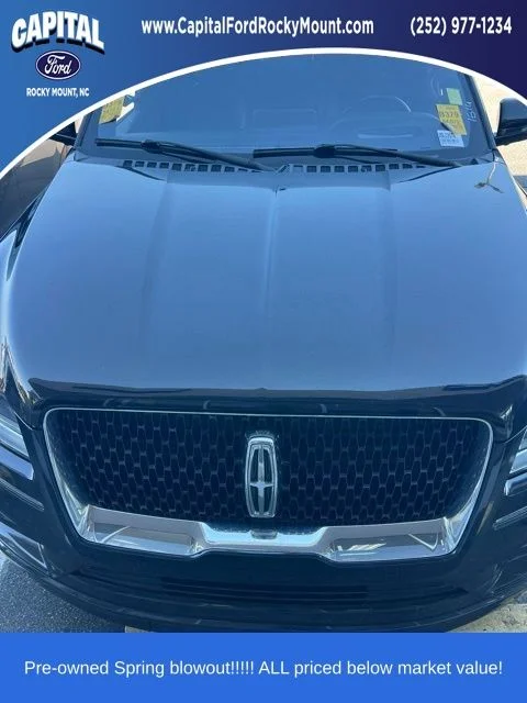Used 2020 Black Lincoln Reserve image 1