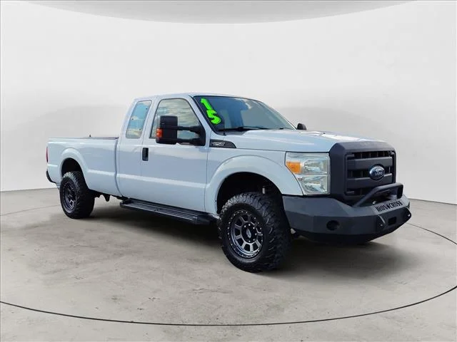 Used 2015 White Oxford White Ford 4WD SUPERCAB 158  XL image 6