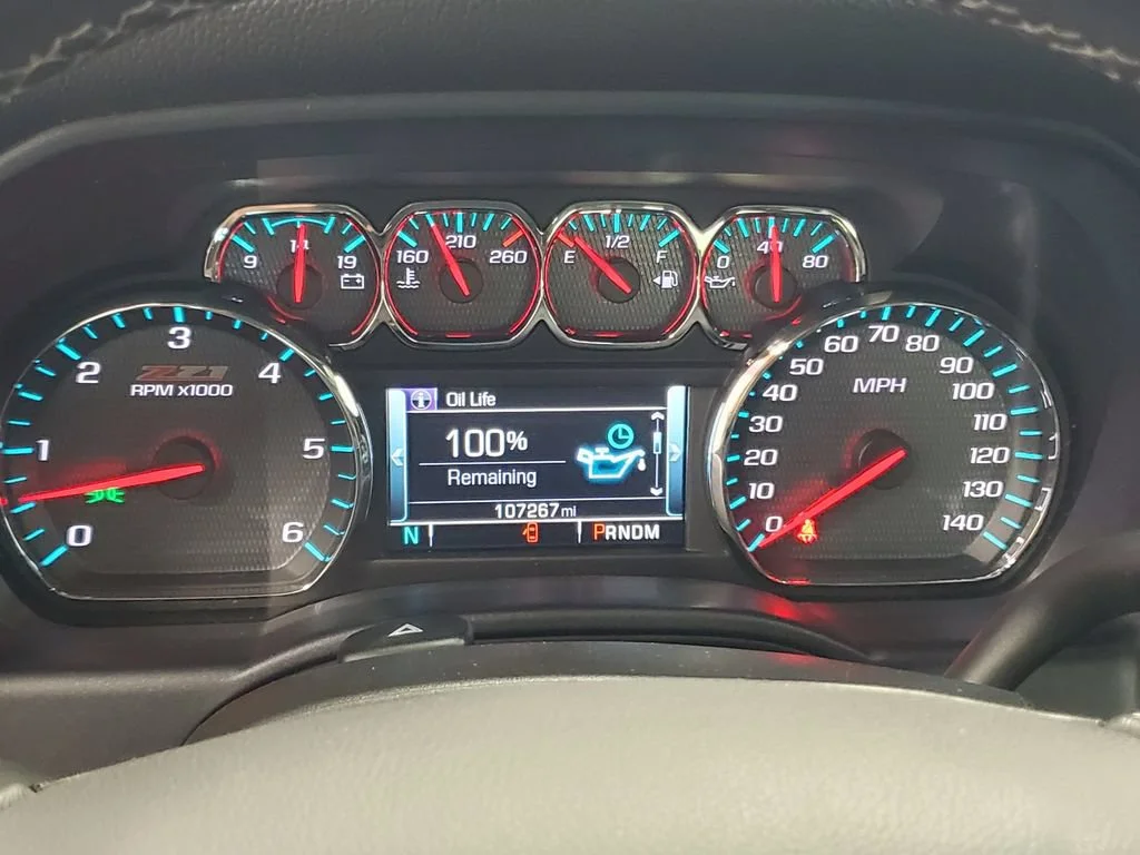 Used 2016 TUNGSTEN METALLIC Chevrolet LT image 11