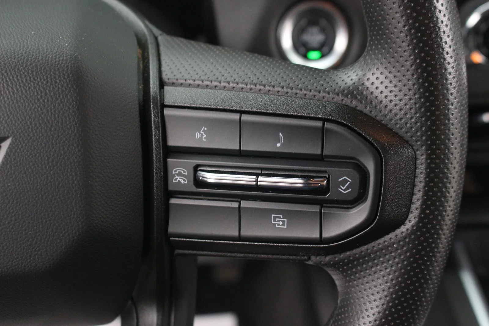 Used 2023 Summit White Chevrolet Trail Boss image 21