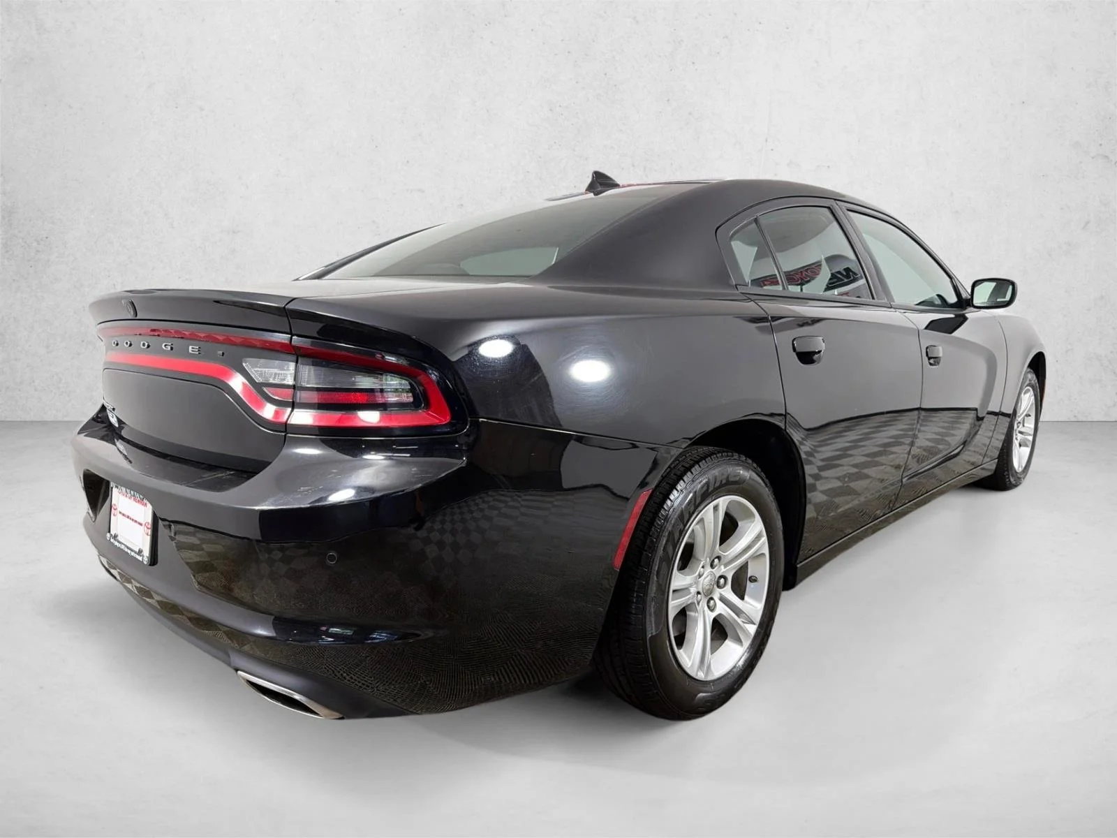 Used 2023 Black Dodge SXT image 3
