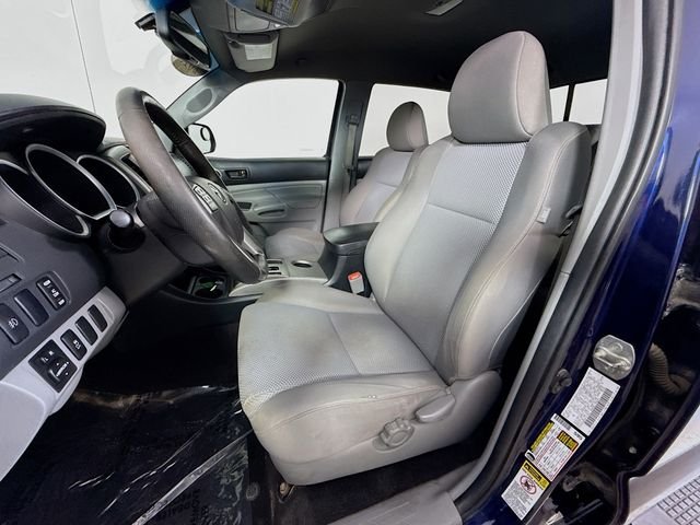 Used 2013 Blue Toyota PreRunner image 19
