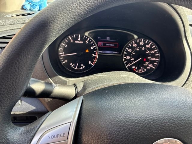 Used 2017 Silver Nissan 2.5 S image 11