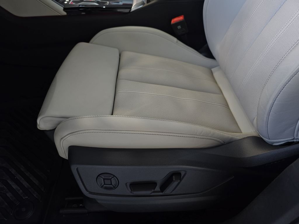 Used 2025 White Audi 2.0T Prestige image 32