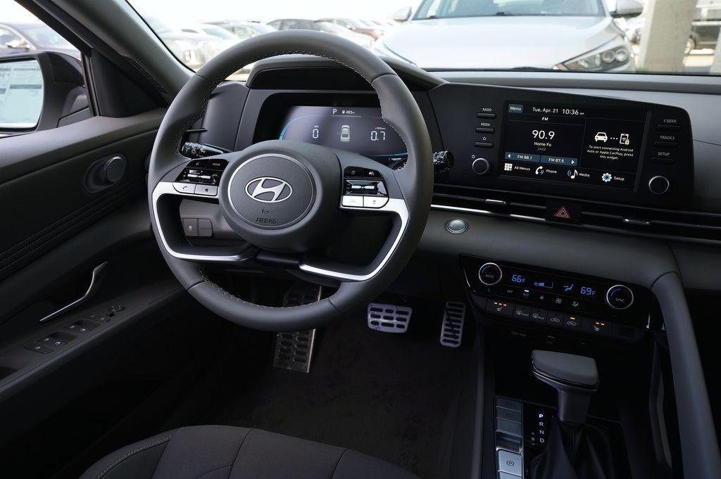 New 2026 Serenity White Pearl Hyundai SEL Sport Premium image 13