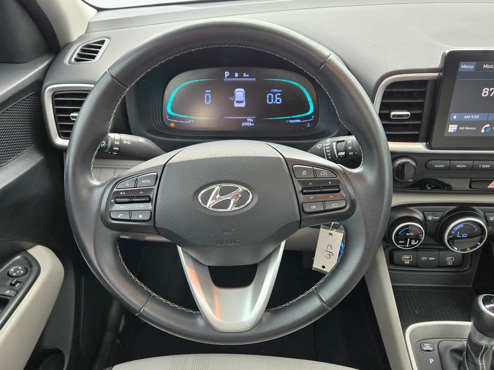 2023 Hyundai Venue SEL - Photo 21