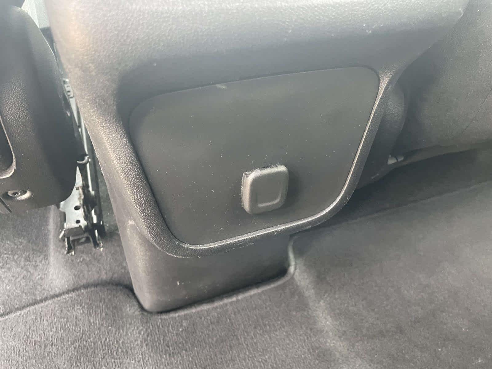 Used 2018 STORM BLUE METALLIC Chevrolet LT image 29