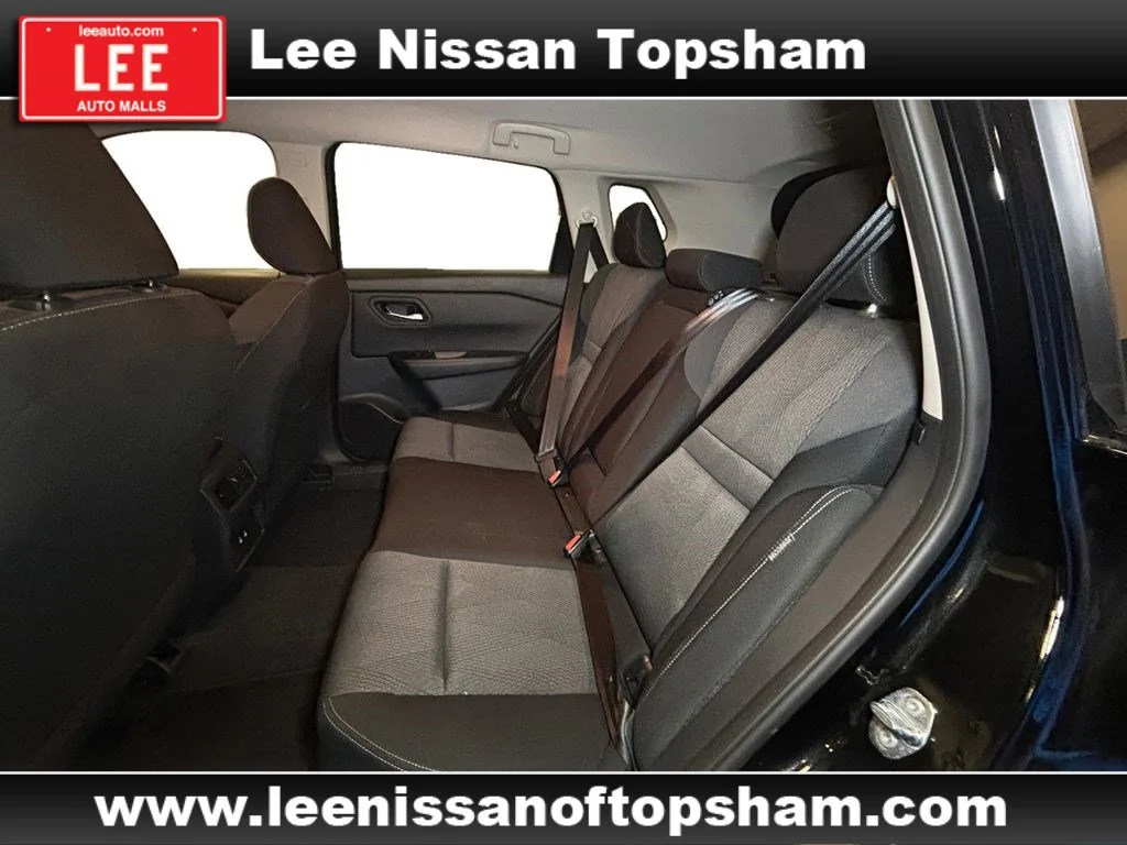 Used 2025 Super Black Nissan SV image 14
