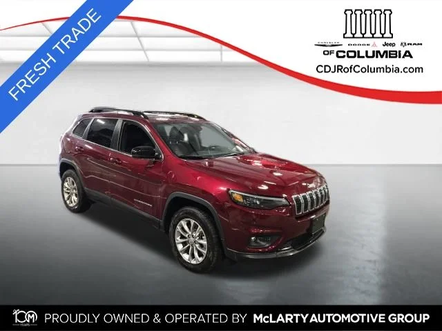 Used 2022 Red Jeep Latitude Lux image 1