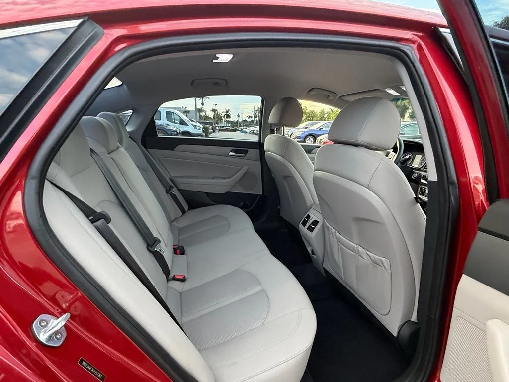 Used 2019 Red Hyundai SEL image 15