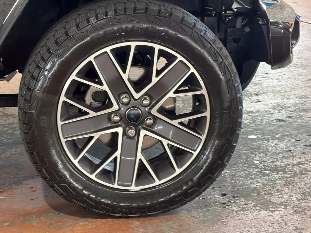 Used 2024 Black Clearcoat Jeep High Altitude 4xe image 9