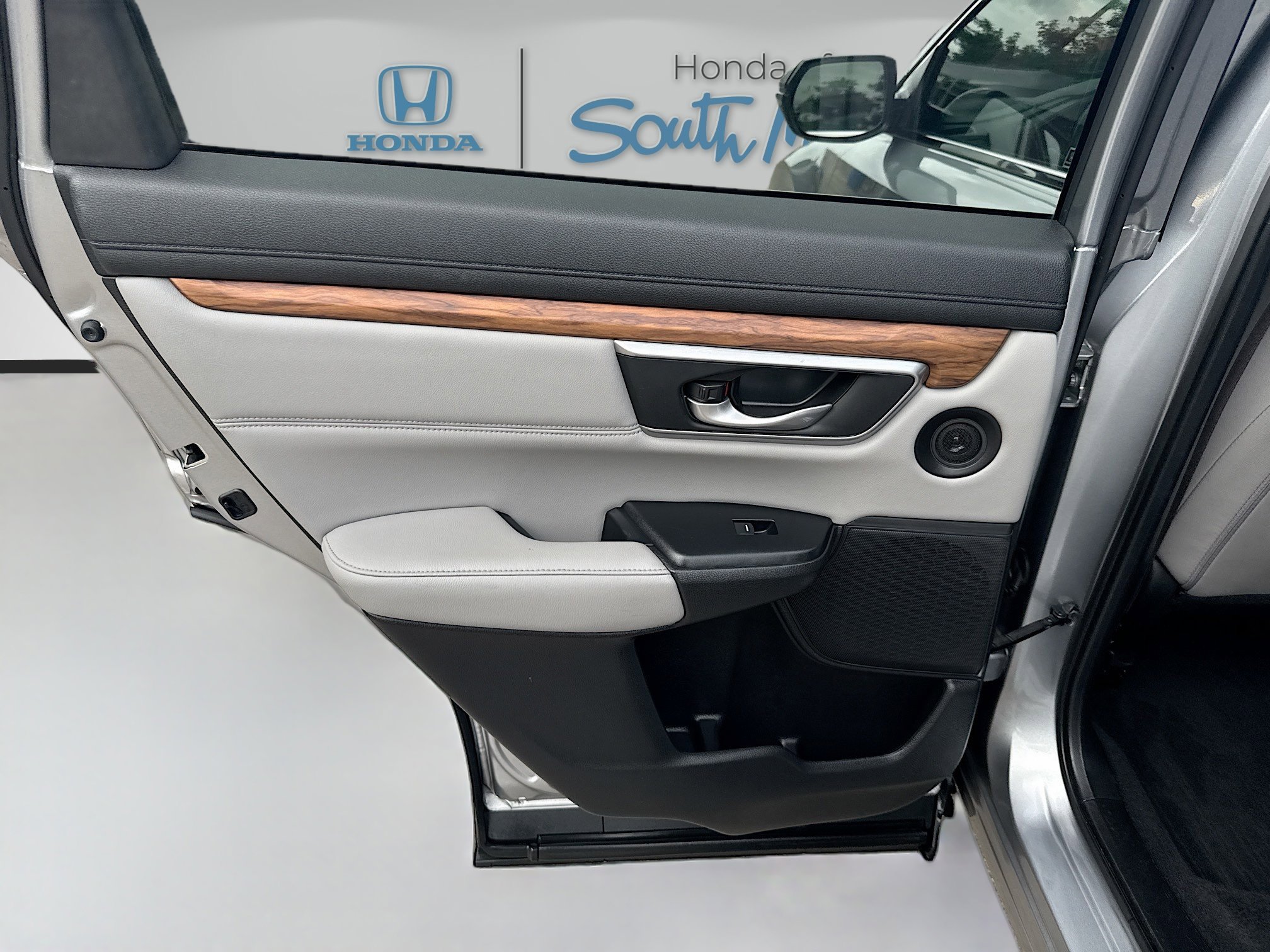 2019 Honda CR-V Touring - Photo 26