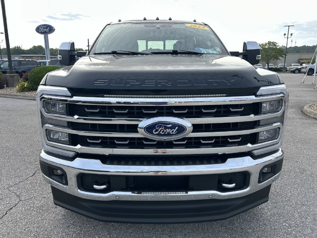 Certified Used 2024 Agate Black Metallic Ford King Ranch image 9