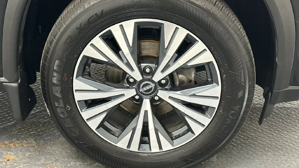 Used 2023 Black Nissan SV image 19