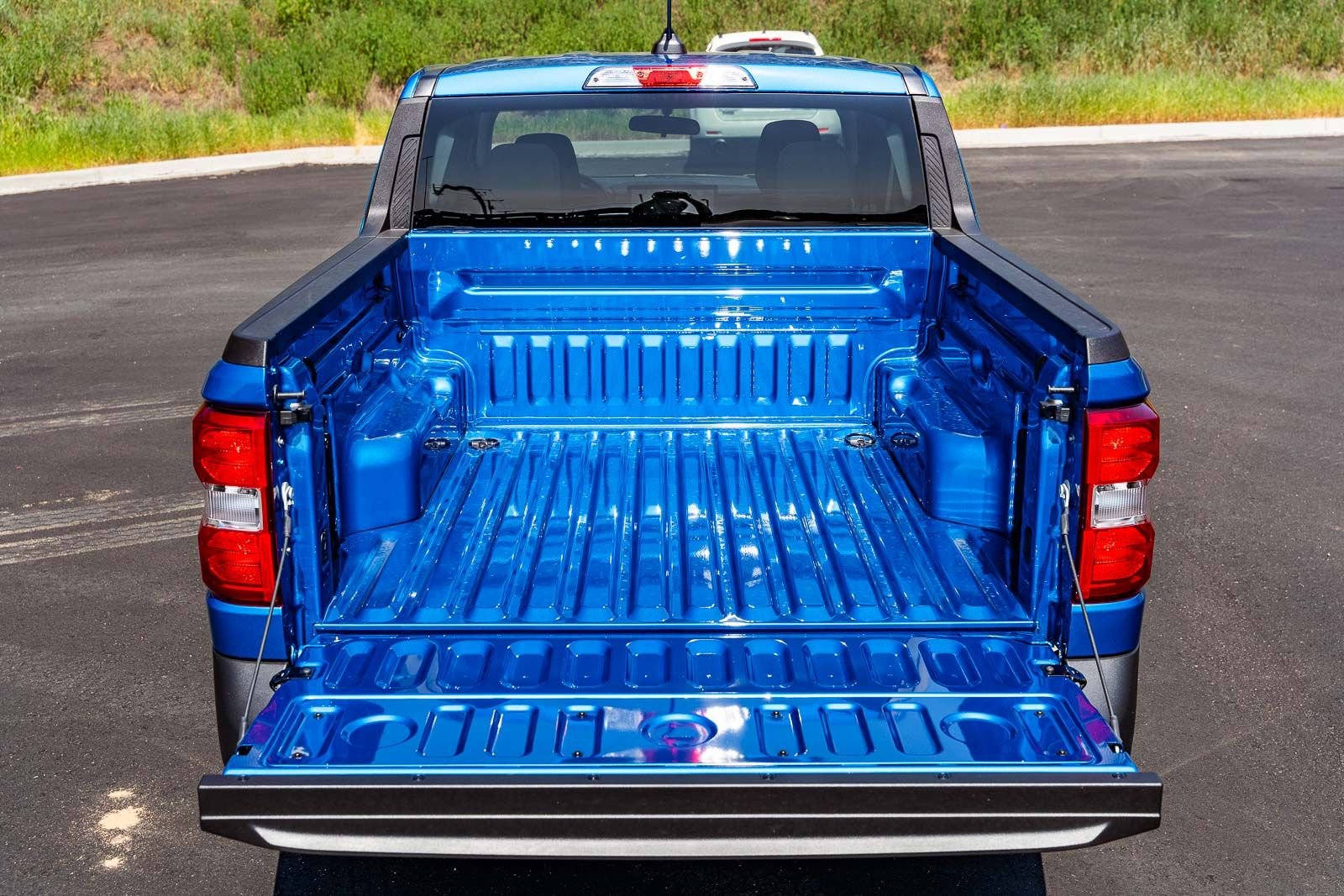 New 2026 Velocity Blue Ford XLT image 11
