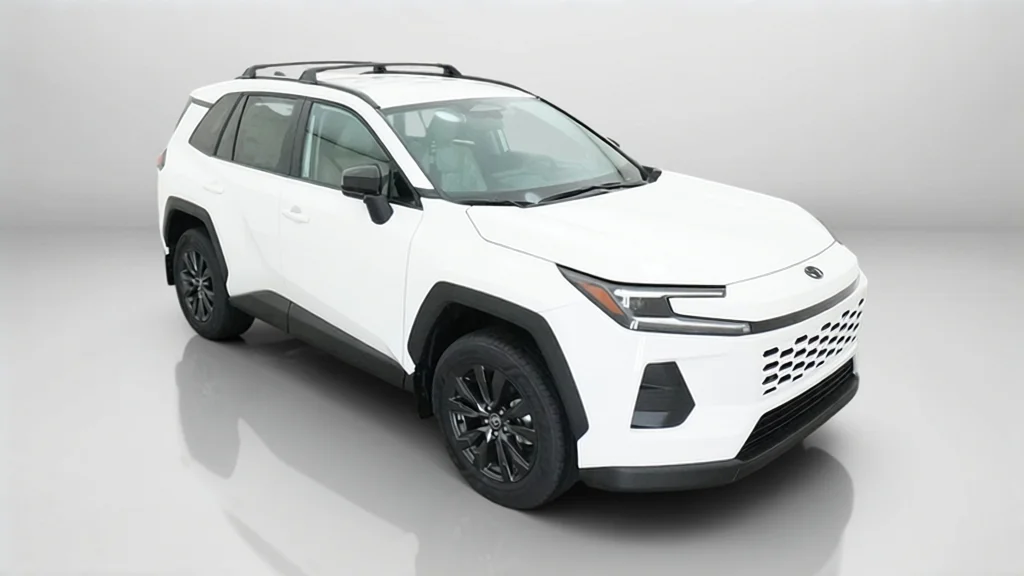 New 2026 Ice Cap Toyota XLE Premium image 5