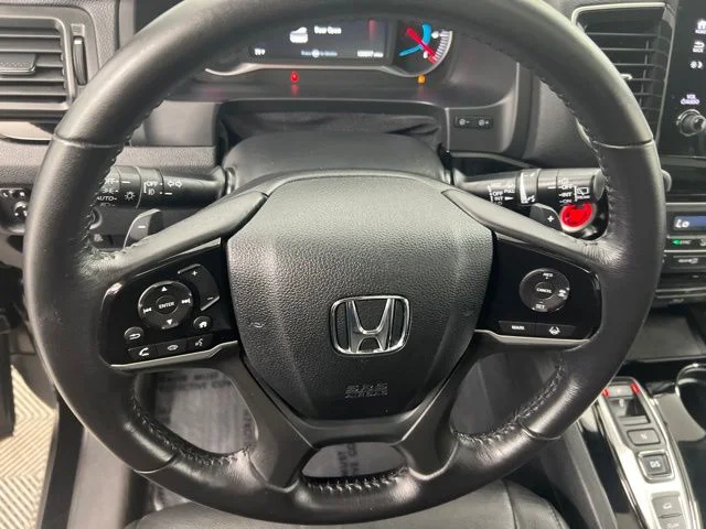 Used 2020 Black Honda Touring image 21