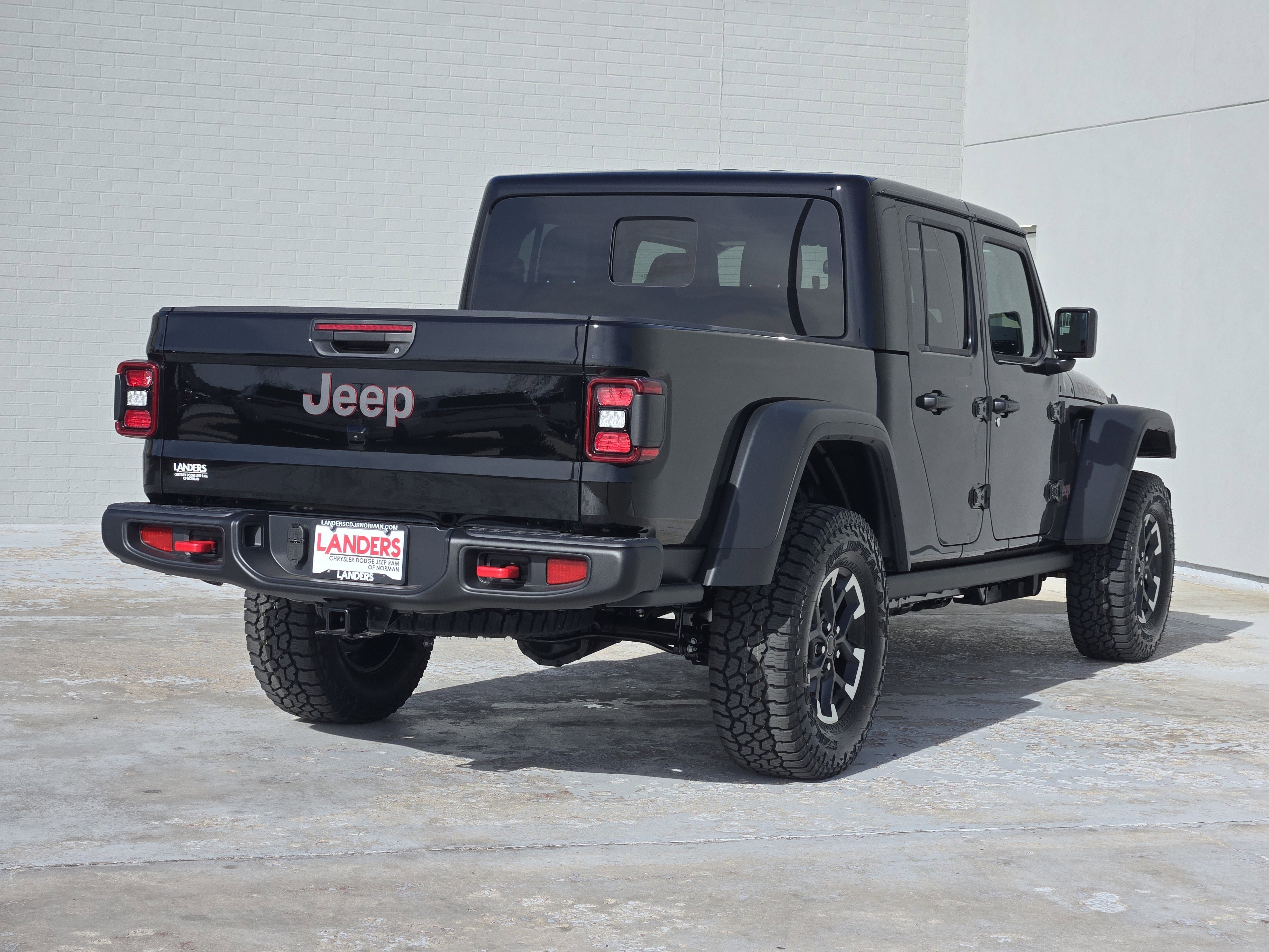 New 2026 Black Clear-Coat Exterior Paint Jeep Rubicon image 4