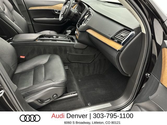 Used 2021 Black Volvo T6 Momentum image 26