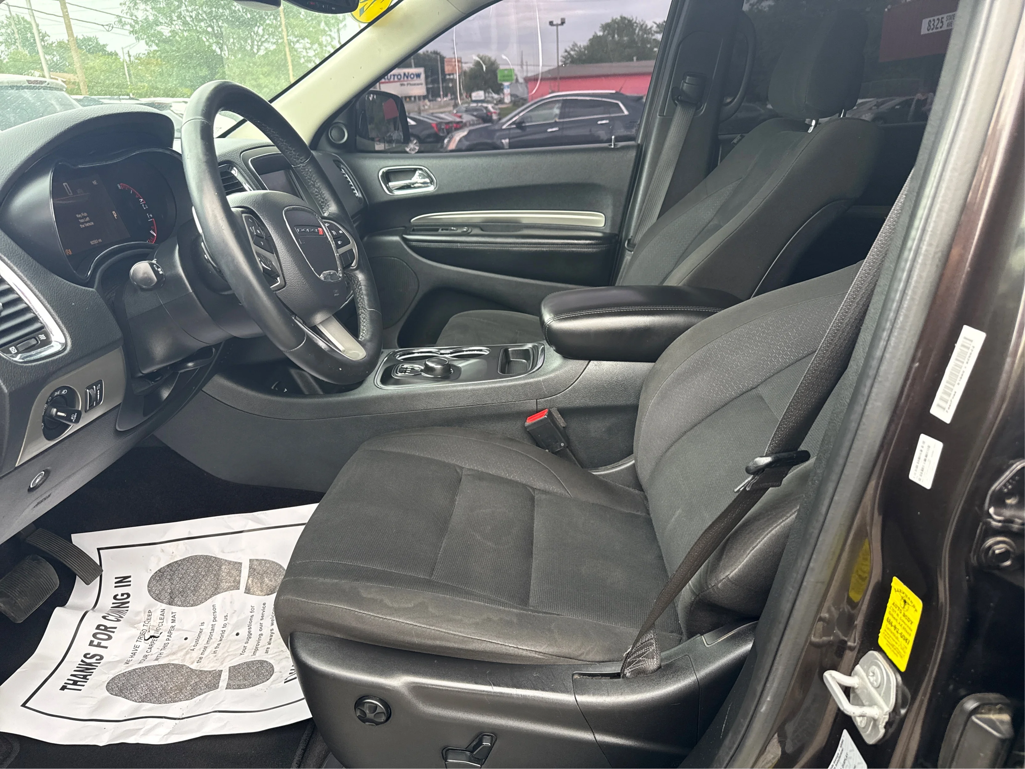 Used 2017 Brown Dodge SXT RWD image 9