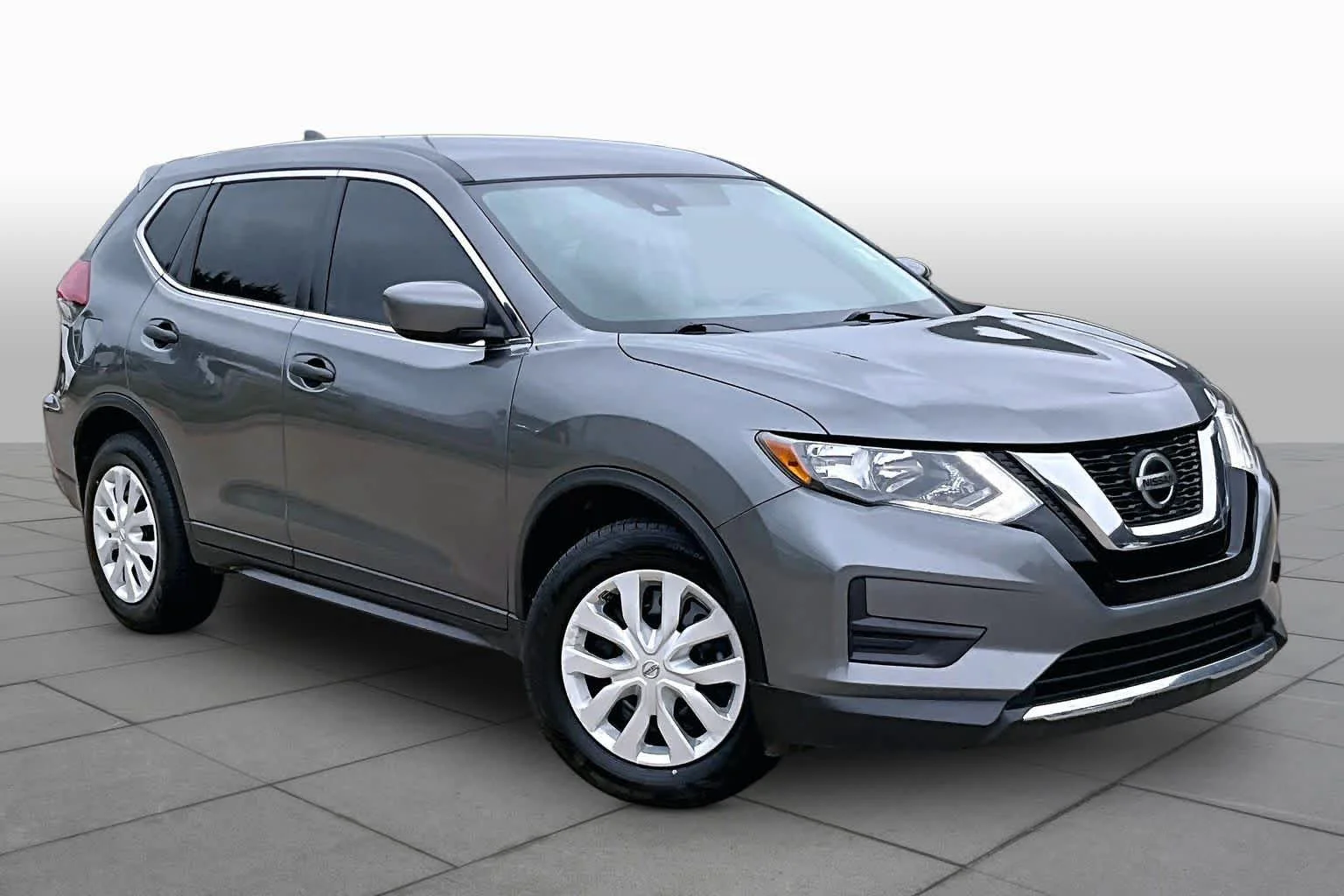 Used 2019 Gun Metallic Nissan S image 3