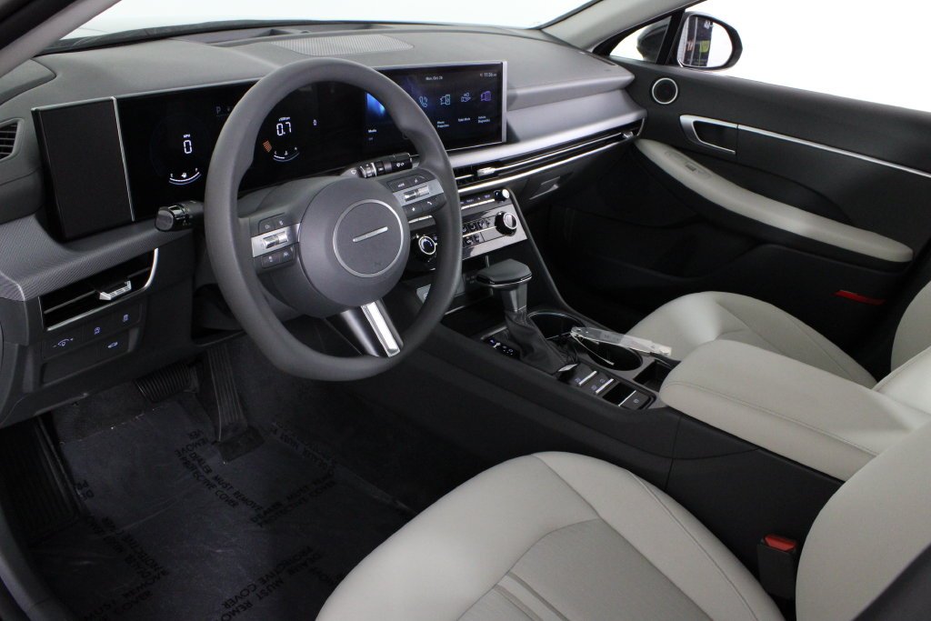 Certified Used 2026 Black Hyundai SE image 19