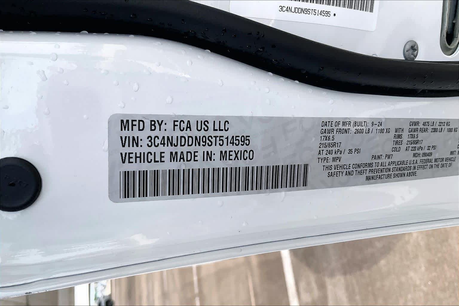 Used 2025 Bright White Clearcoat Jeep Trailhawk image 33