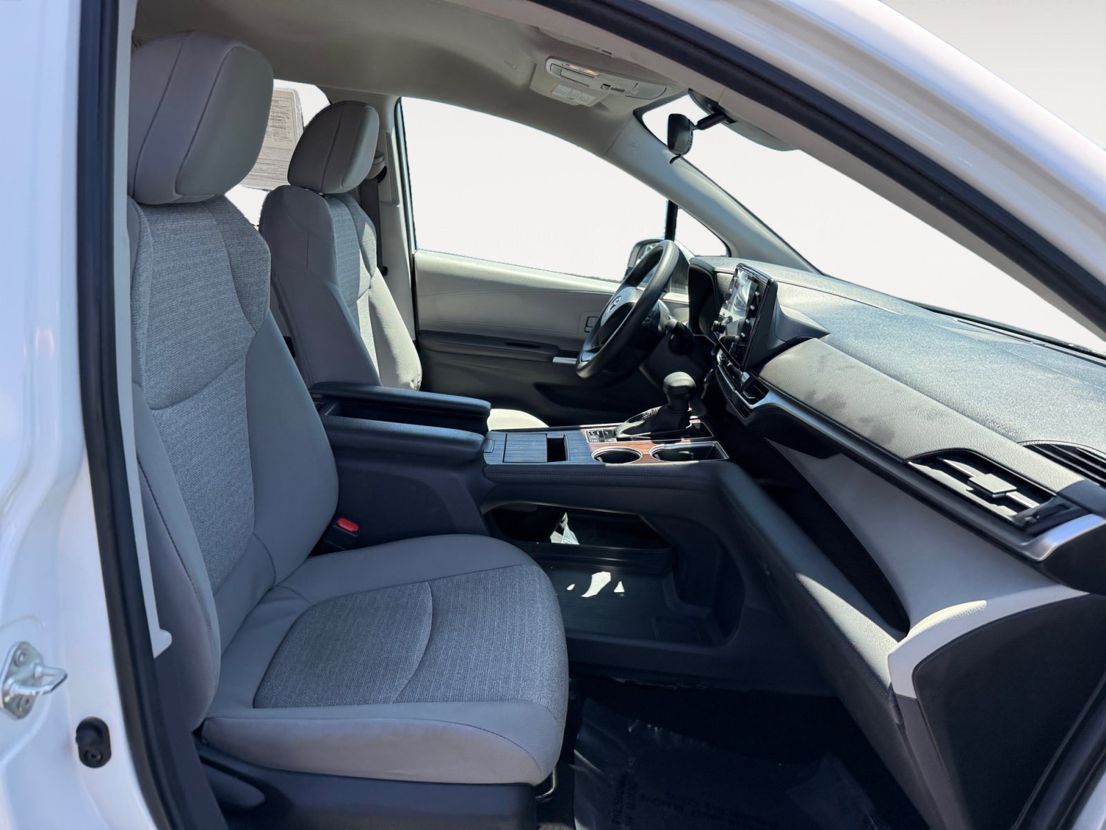 Used 2024 Ice Toyota LE image 19