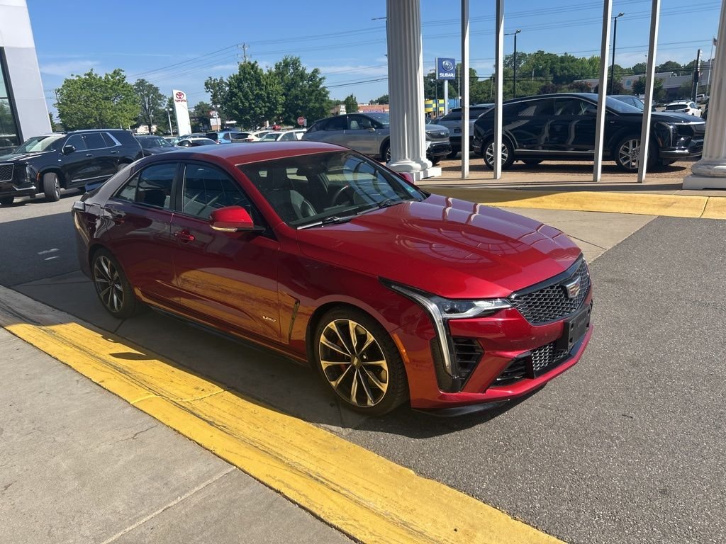 2023 Cadillac CT4 V-Series Blackwing's photo