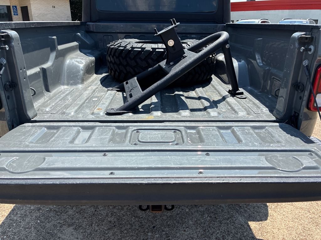 Used 2022 Gray Jeep Mojave image 31