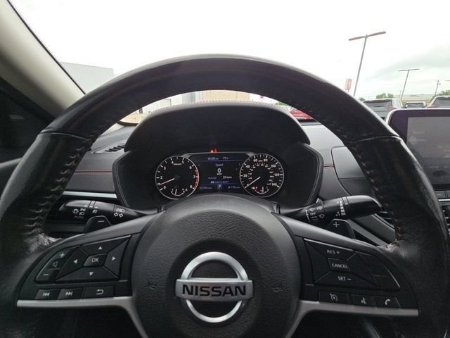 Used 2022 Black Nissan 2.5 SR image 25