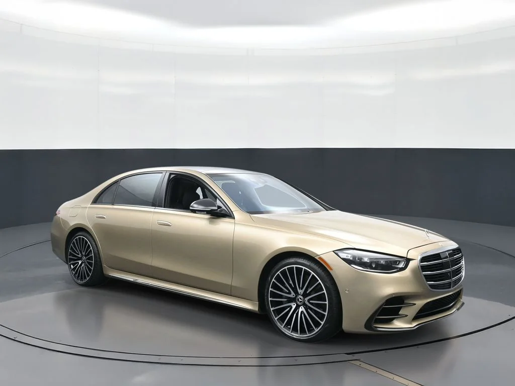 Used 2023 Gold Mercedes-Benz S 580 image 13