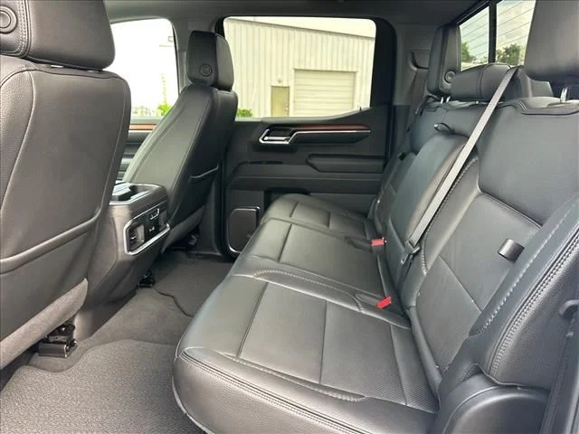 Used 2024 White GMC Denali image 21