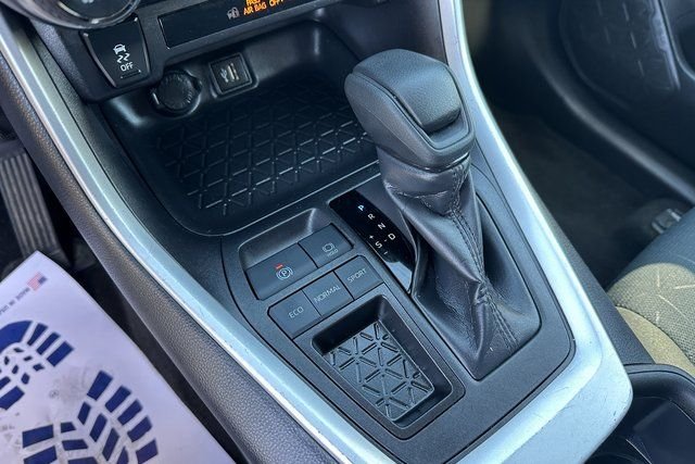 Used 2025 Black Toyota XLE image 20
