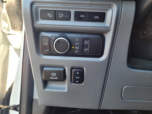 Used 2024 White Ford Flash image 15