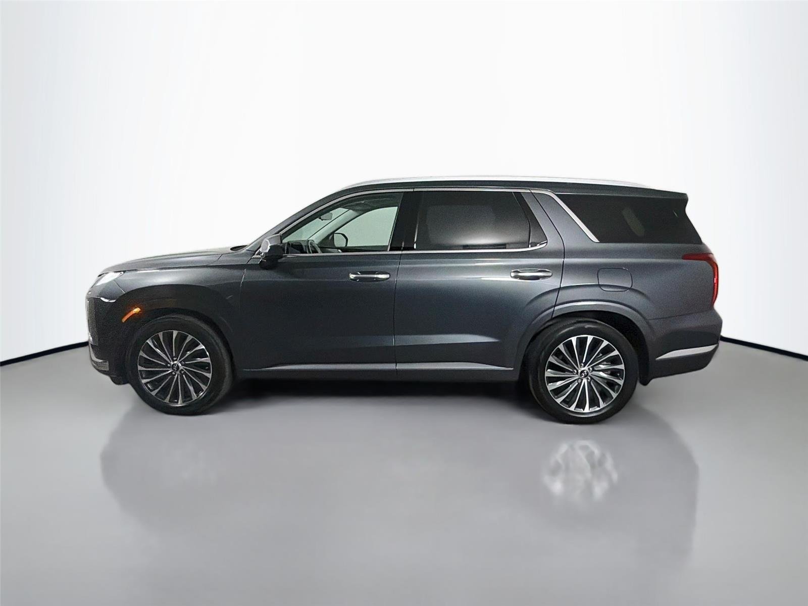 Used 2023 Steel Graphite Hyundai Calligraphy image 8